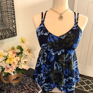 2 Piece Swimsuit NWOT size Medium